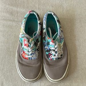 Womens 6.5 lace up vans with Hawaii floral pattern